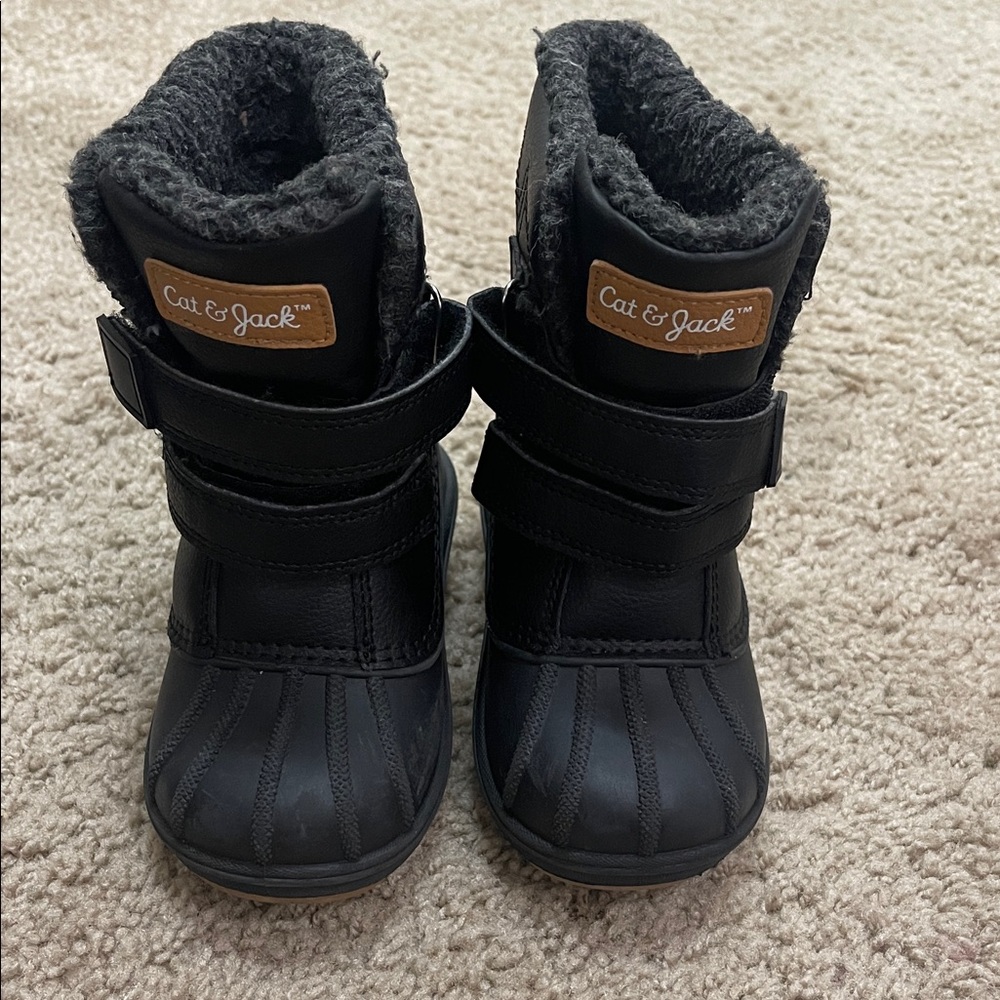 Cat & Jack Black Faux Fur Lined Boots